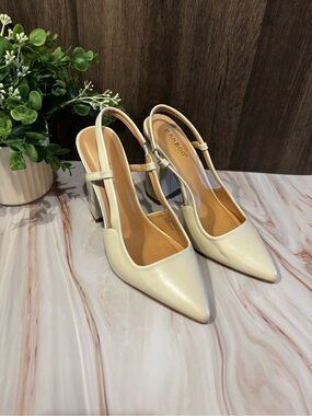 BAMBOO Cream Pointed-Toe Slingback Block Heels